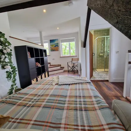 The Loft At Foxglove Apartamento